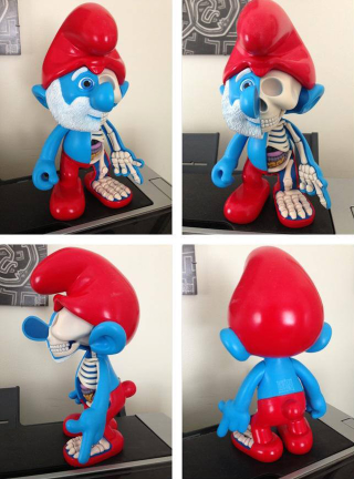 Illustration for article titled Smurfs are even more horrifying on the inside: Papa Smurf Dissected